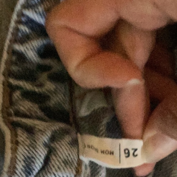 Women’s PacSun distressed shorts, size 26 - Picture 5 of 5